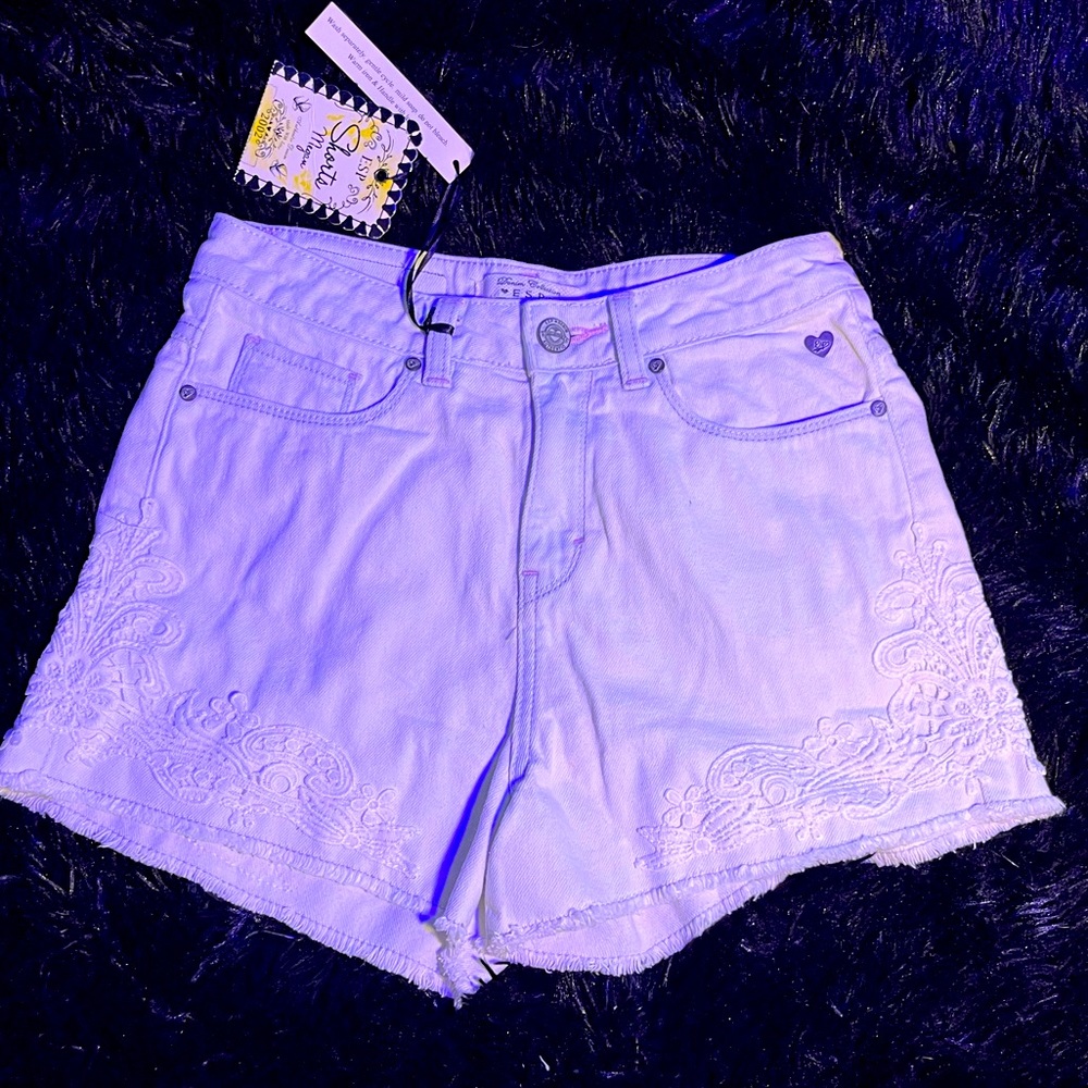 CUTE Denim shorts